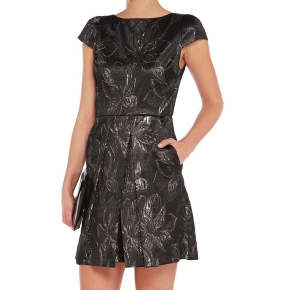 Alice and Olivia Fit and Flare Size 8 NWT